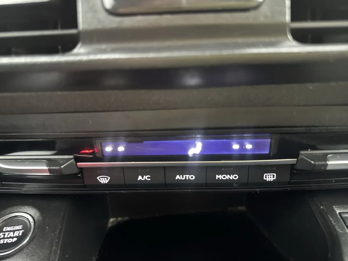 Peugeot Rifter 1.5 Mca Allure Bluehdi Diesel 100 4x2 Mt 5p año 2025
