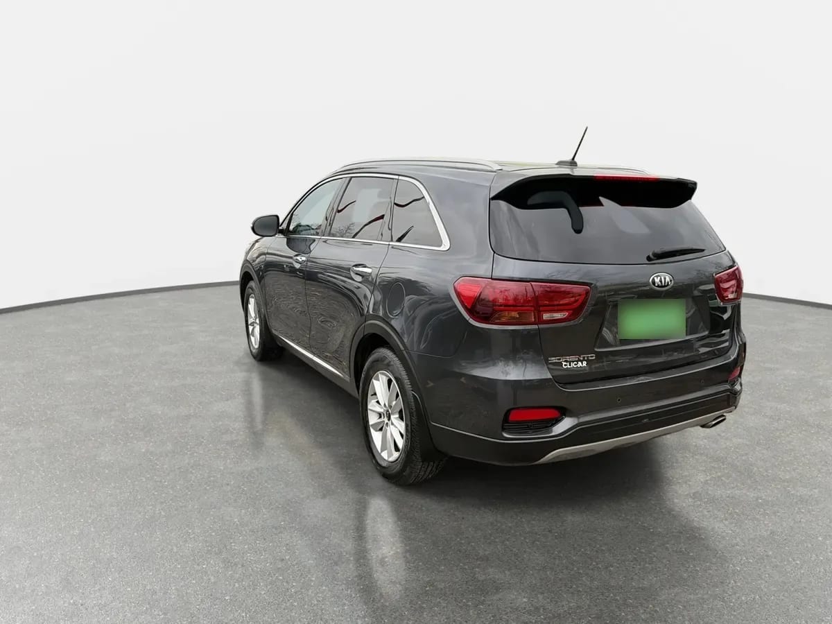 Kia Sorento 2.4 Ex 2wd 6mt 5p año 2018