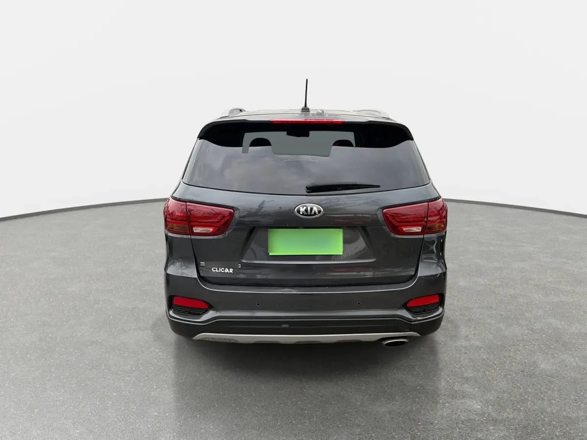 Kia Sorento 2.4 Ex 2wd 6mt 5p año 2018