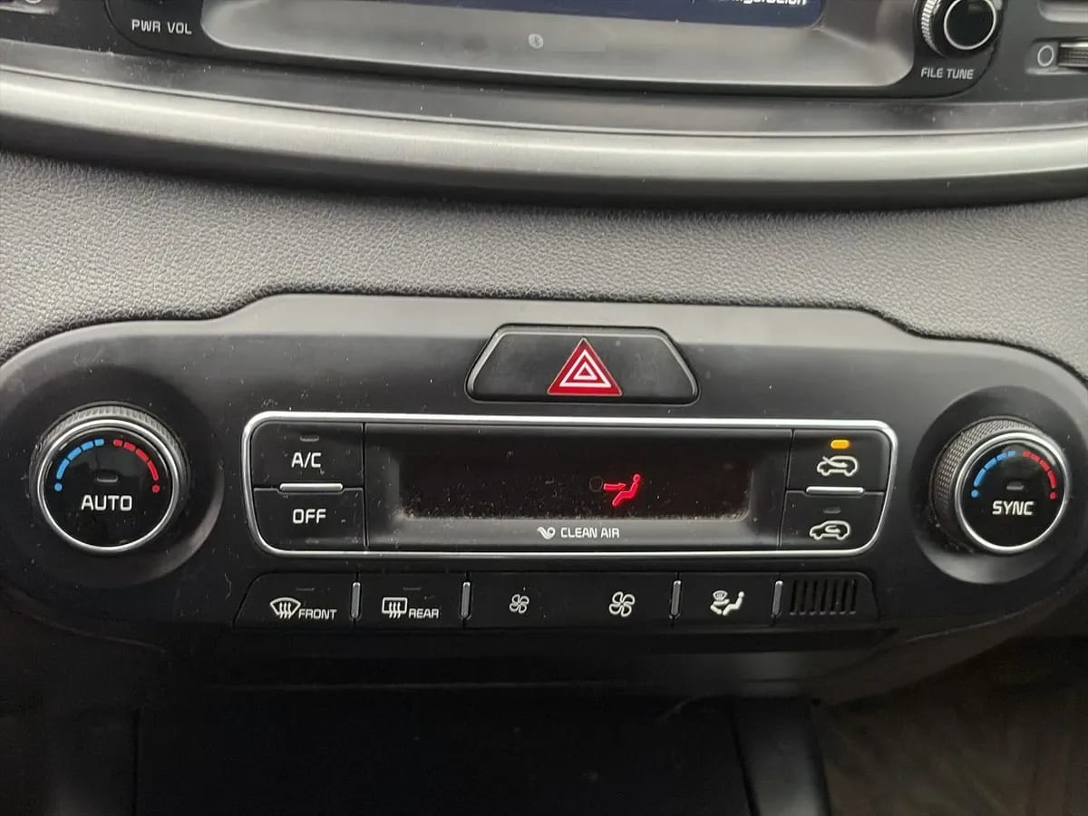 Kia Sorento 2.4 Ex 2wd 6mt 5p año 2018