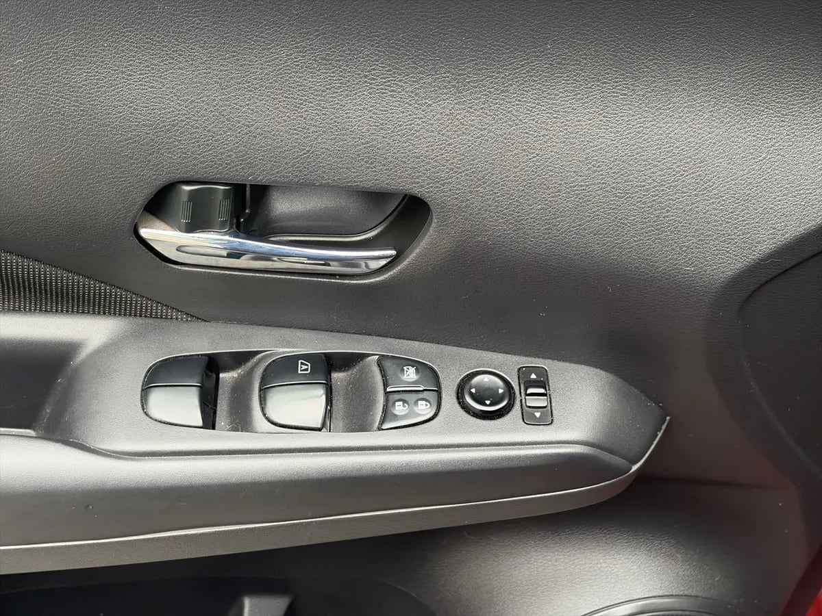 Nissan Kicks 1.6 Sense 4x2 Mt 5p año 2024