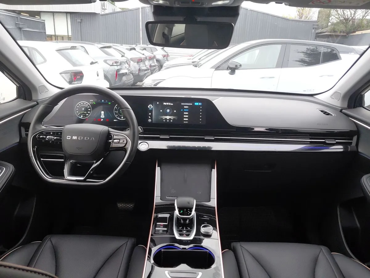 Omoda C5 1.6t Prestige 4x2 Dct At 5p año 2025