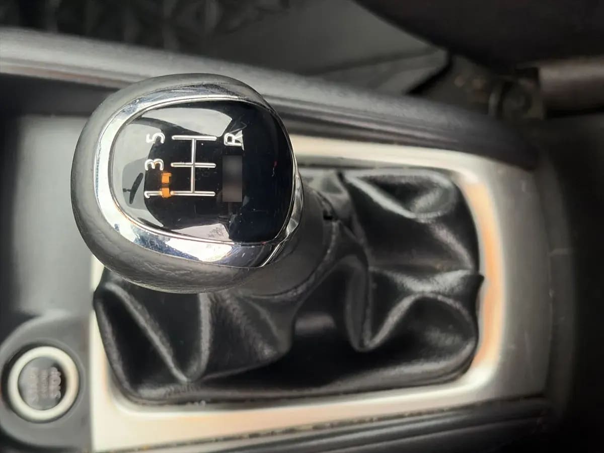 Nissan Kicks 1.6 Sense 4x2 Mt 5p año 2024