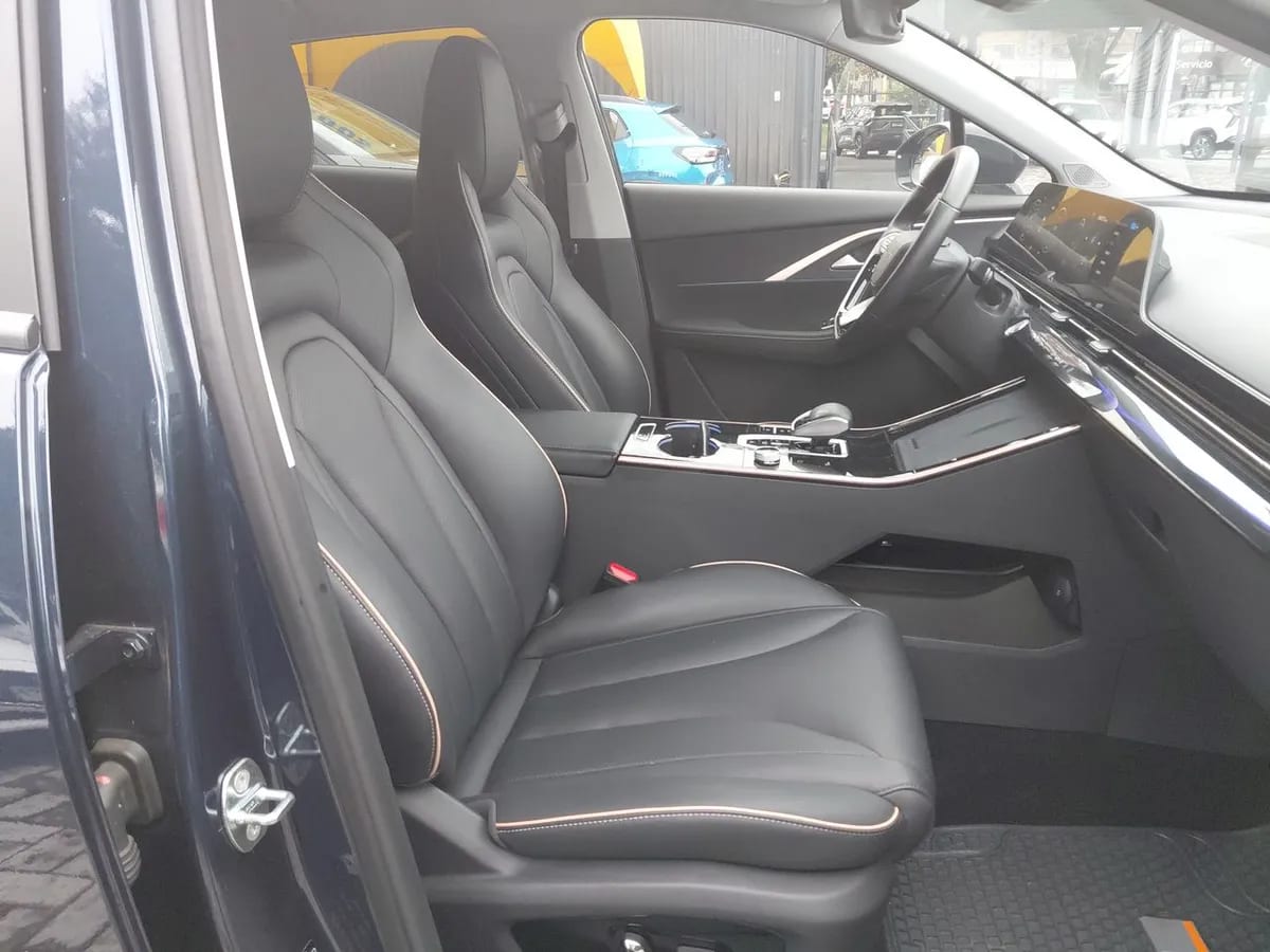 Omoda C5 1.6t Prestige 4x2 Dct At 5p año 2025
