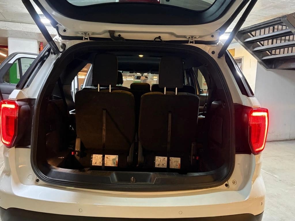 Ford Explorer 3.5 Xlt 4x2 3 Corridas At 5p año 2017