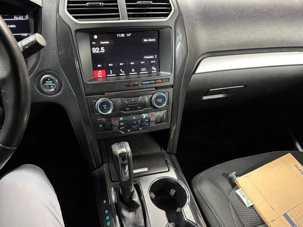 Ford Explorer 3.5 Xlt 4x2 3 Corridas At 5p año 2017