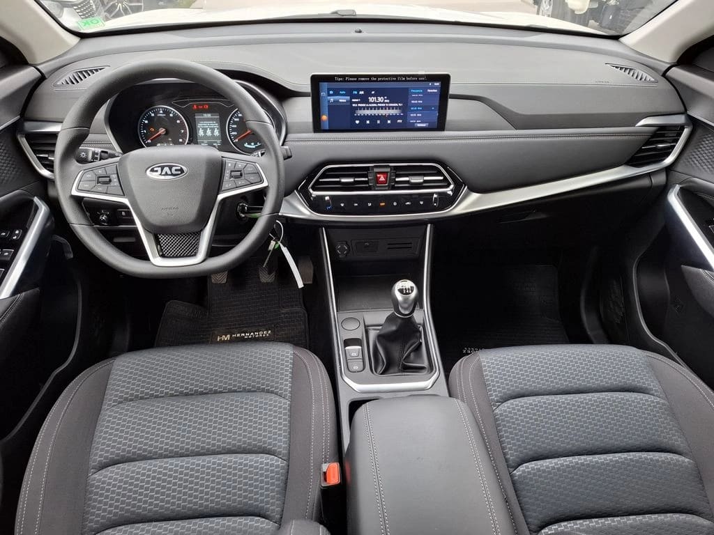 JAC Js8 1.5 Comfort Ce 4x2 6mt 5p año 2026