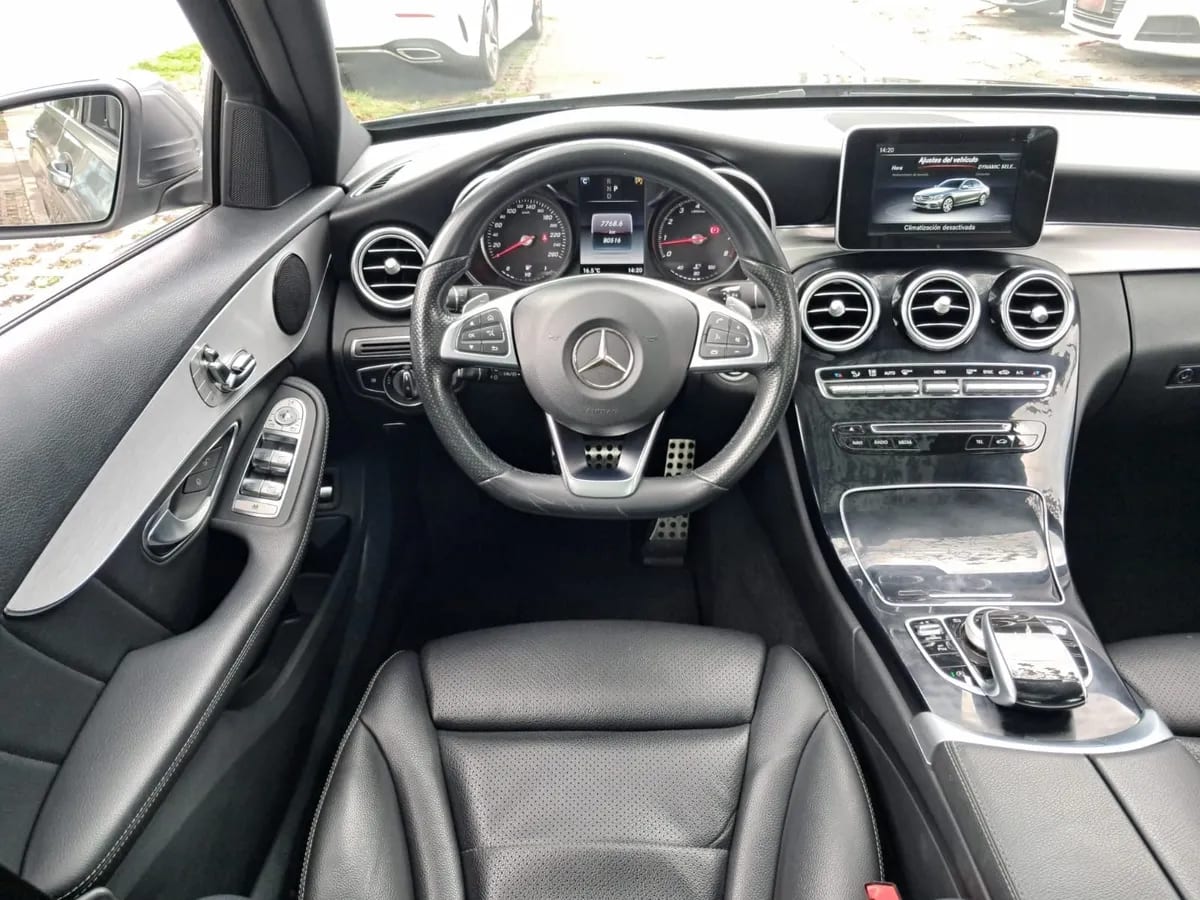 Mercedes-Benz C300 2.0 At año 2018