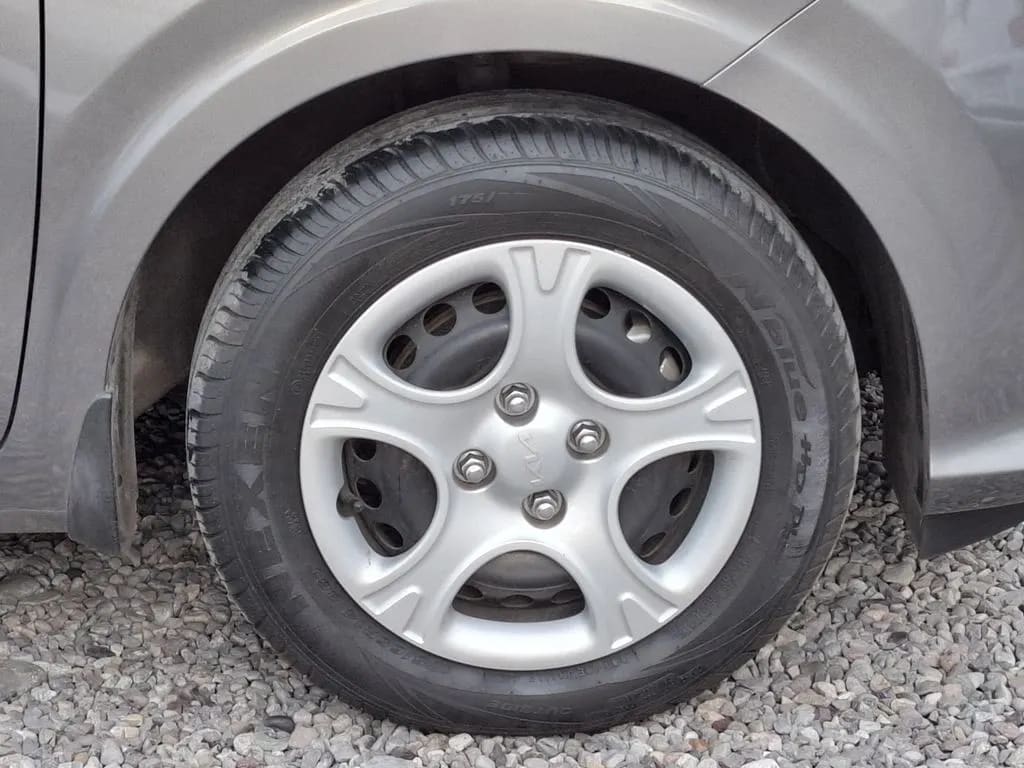 Kia Morning 1.2 Ex 4x2 Hb Abs Ac 5mt 5p año 2025