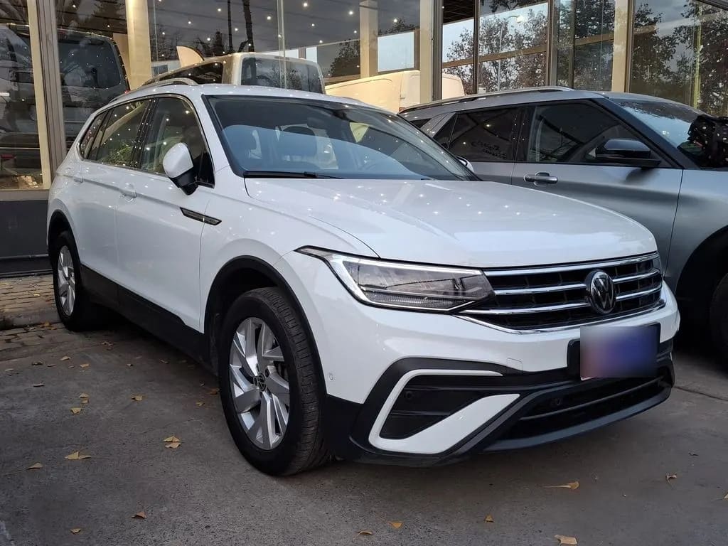 Volkswagen Tiguan 1.4 Tsi Comfortline At año 2025