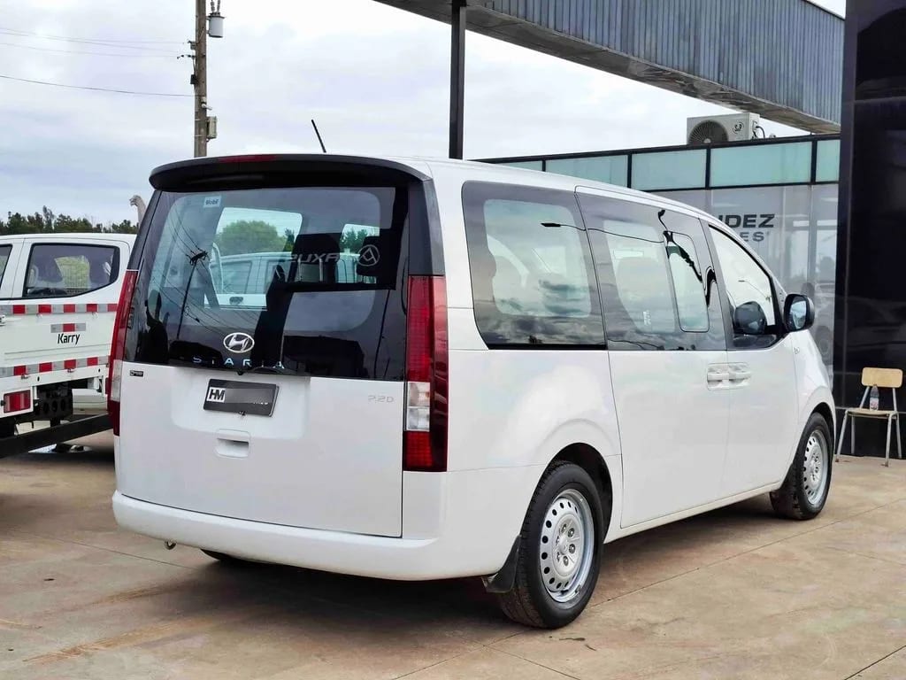 Hyundai Staria Us4 Crdi 2.2 Aut. año 2023