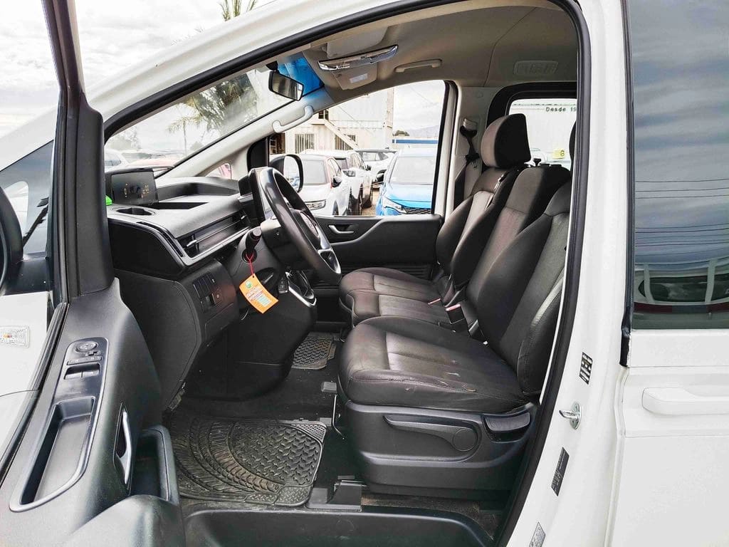 Hyundai Staria Us4 Crdi 2.2 Aut. año 2023