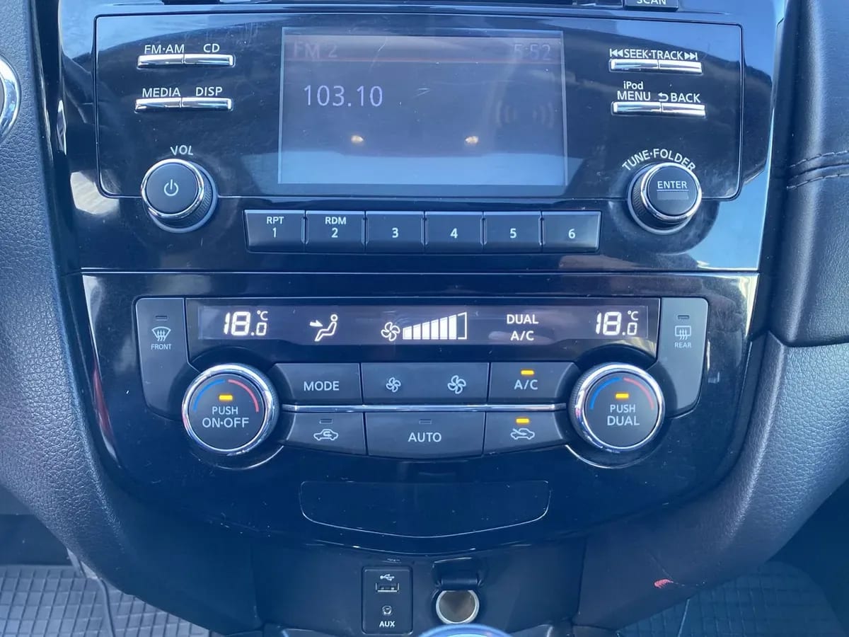 Nissan X-Trail 2.5 Advance 4x2 Cvt At 5p año 2019