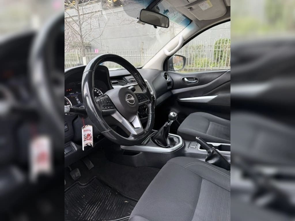 Nissan Navara Xe 2.3 Diesel año 2023