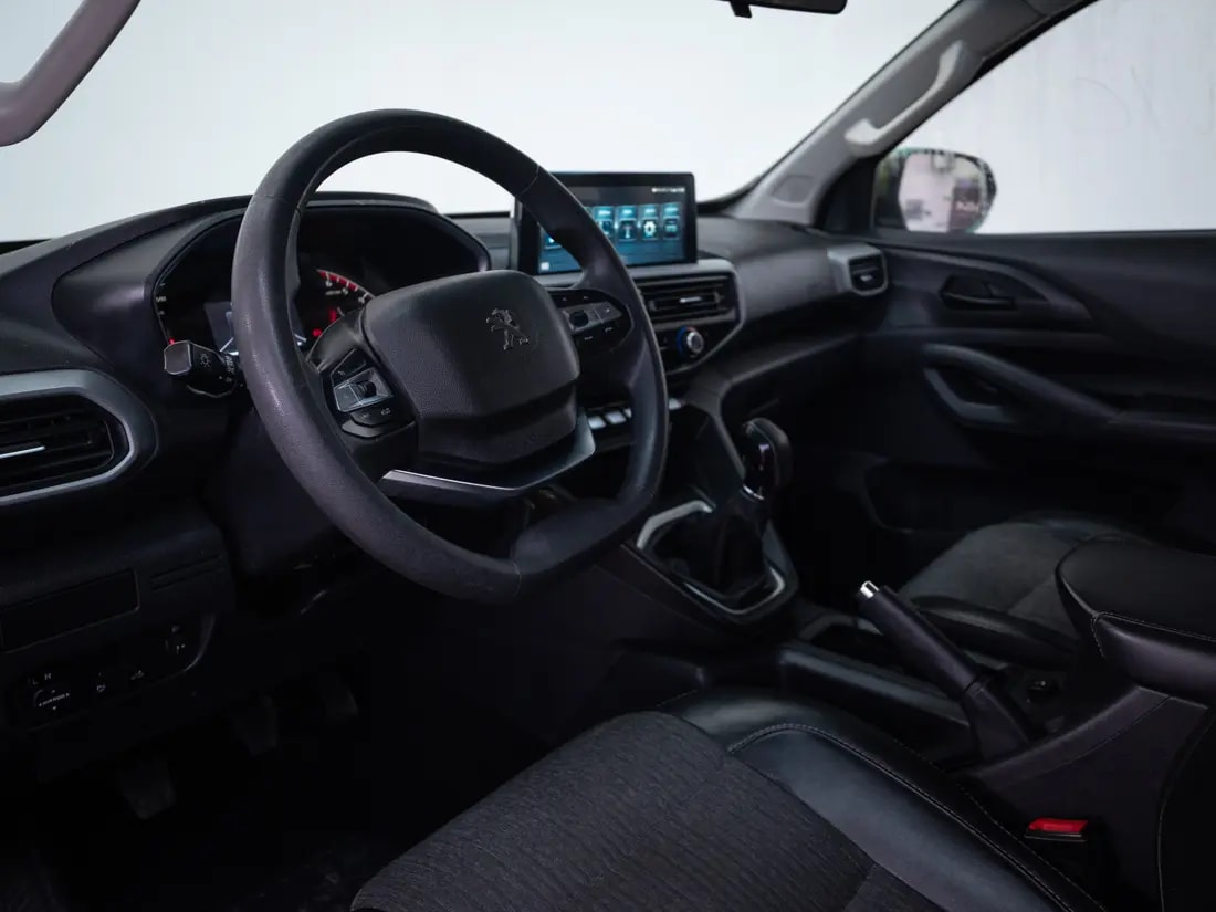 Peugeot Landtrek Landtrek 1.9 Active Hdi 150 Mt 4x2 Diesel año 2023