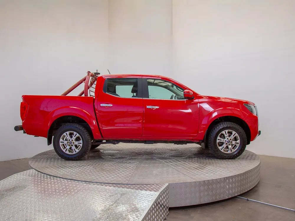 Nissan Navara Xe 4x2 2.3 Mt año 2024