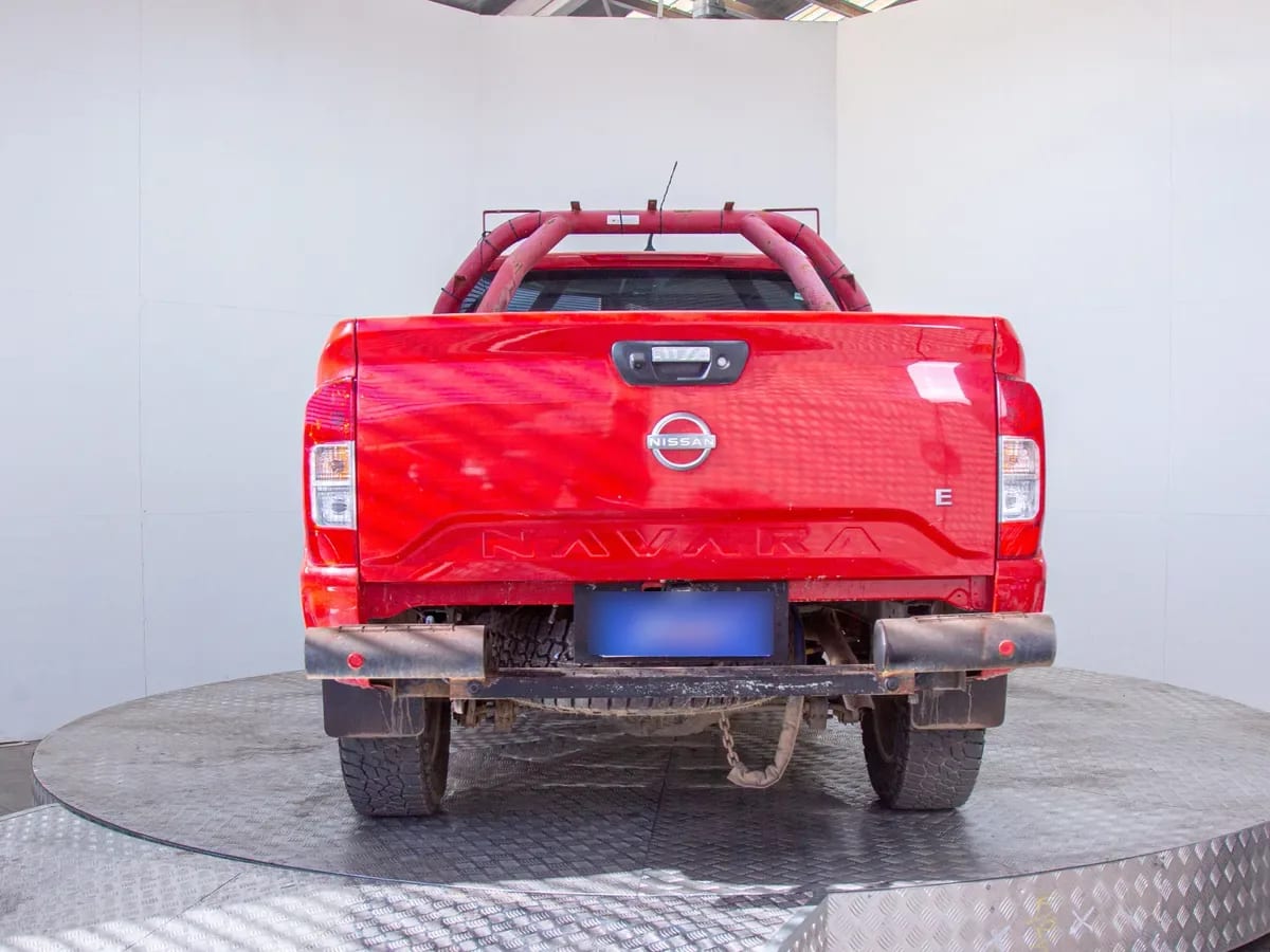 Nissan Navara Xe 4x2 2.3 Mt año 2024