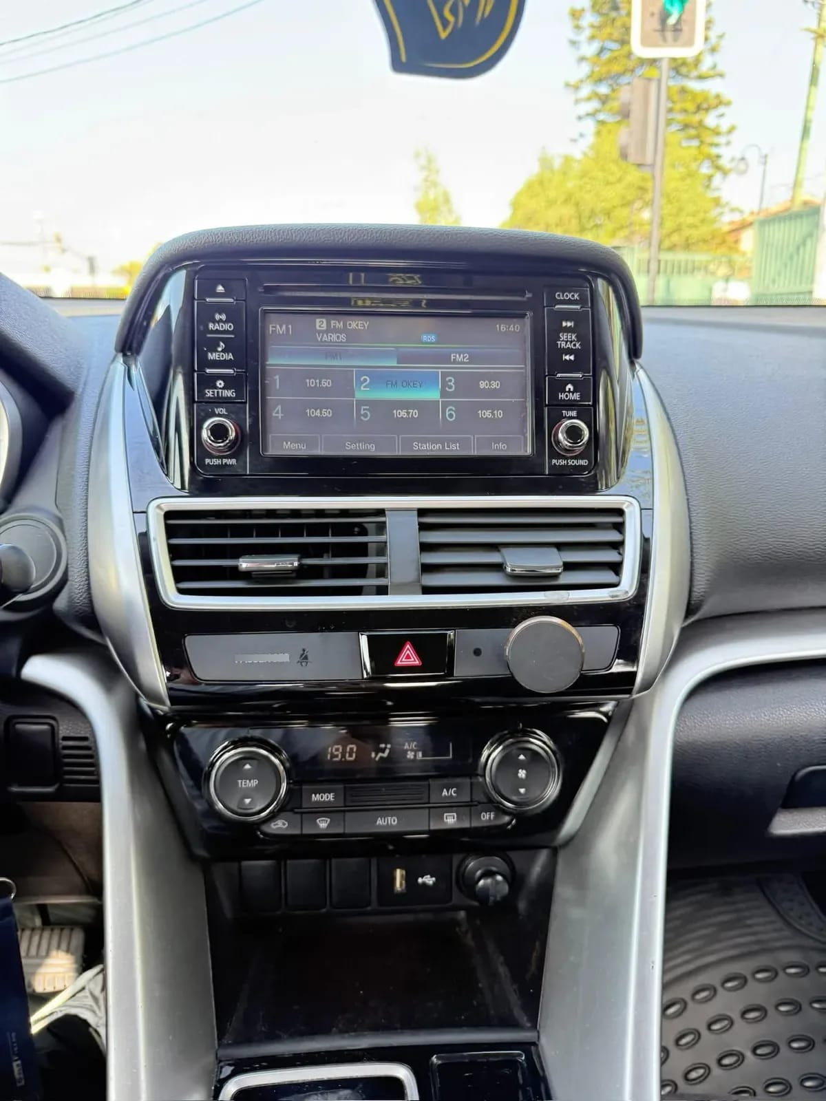 MITSUBISHI ECLIPSE CROSS 1.5 Rs At año 2019
