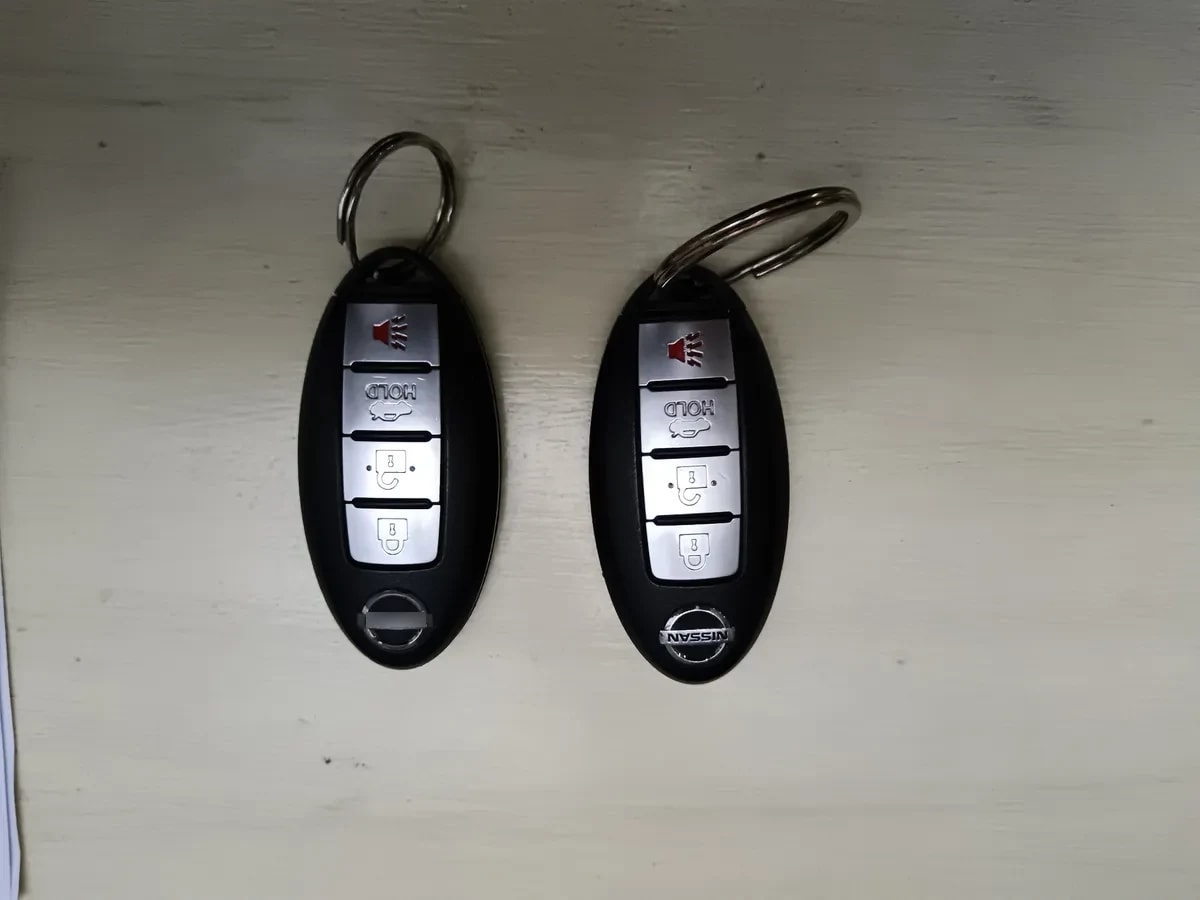 NISSAN VERSA 1.6 Sense Ac At 4x2 año 2015