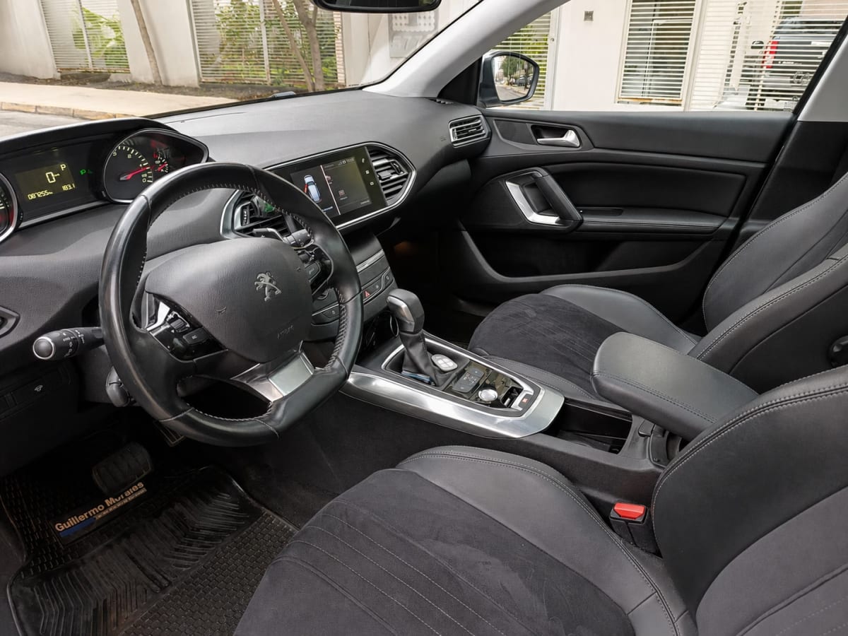 Peugeot 308 Feline año 2021