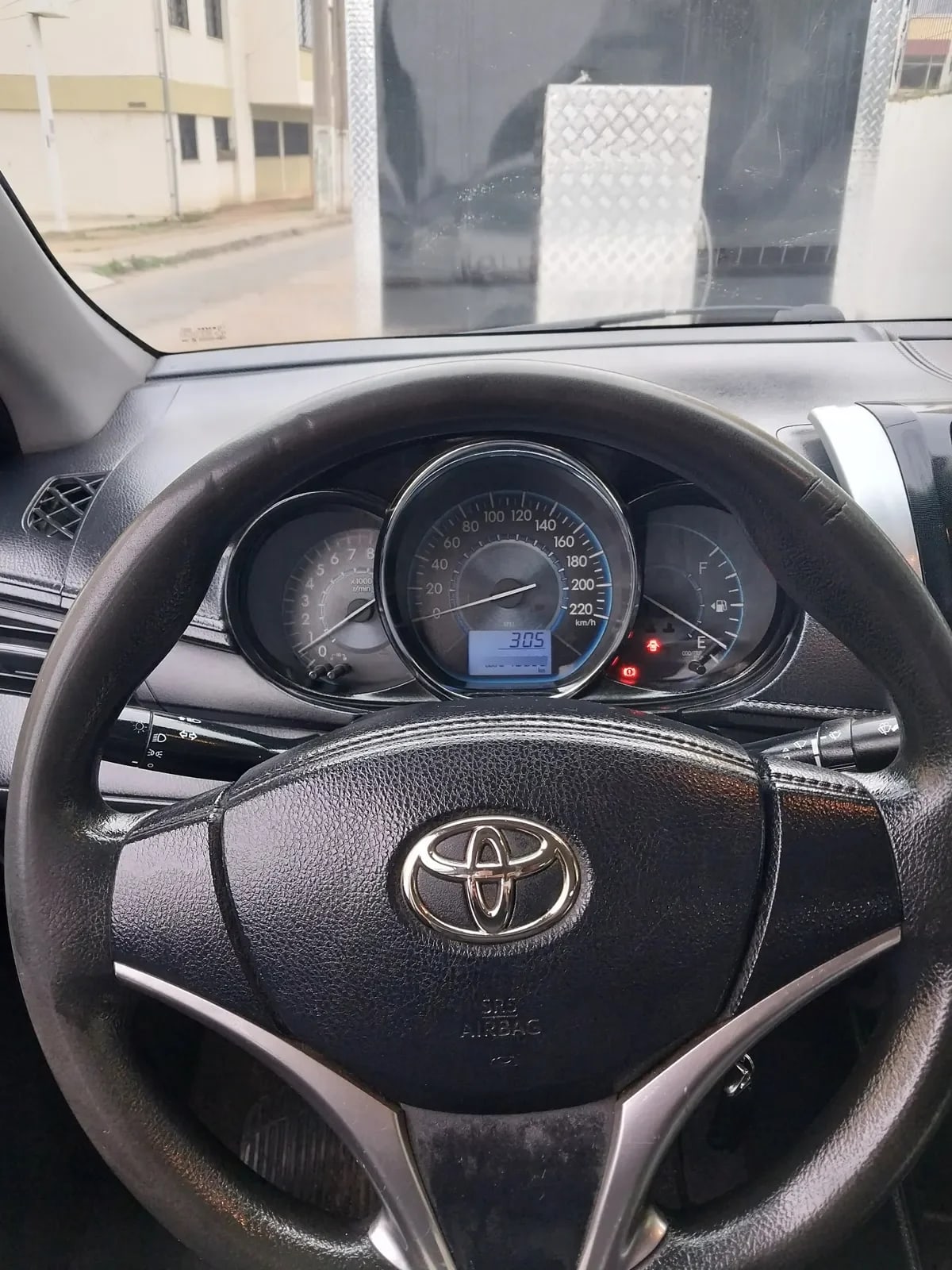 TOYOTA YARIS 1.5 Sedan Xli Mt año 2015