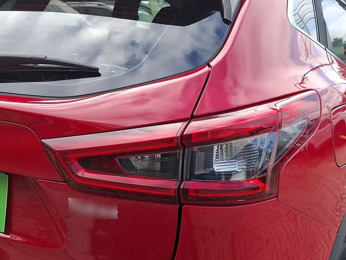 Nissan Qashqai 2.0 Sense 4x2 Mt 5p año 2020