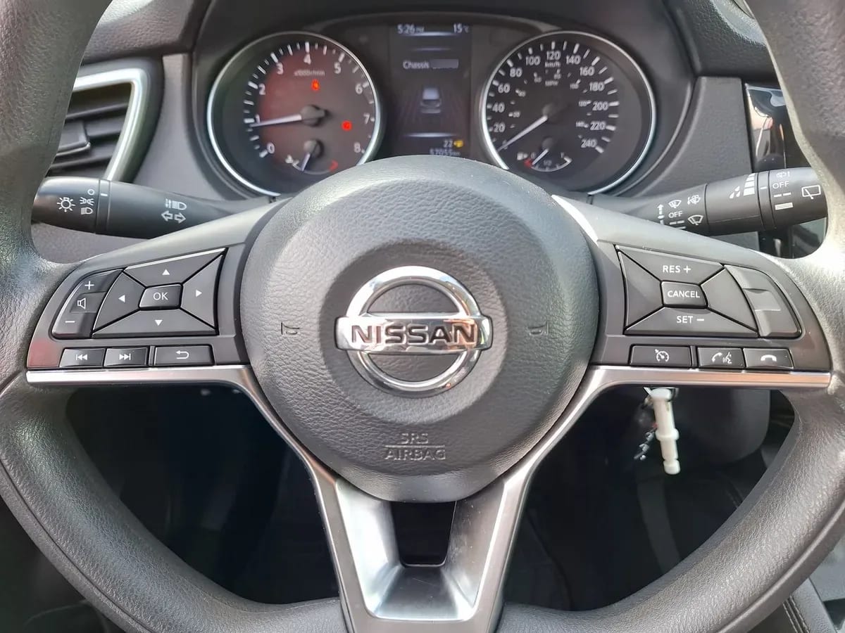 Nissan Qashqai 2.0 Sense 4x2 Mt 5p año 2020