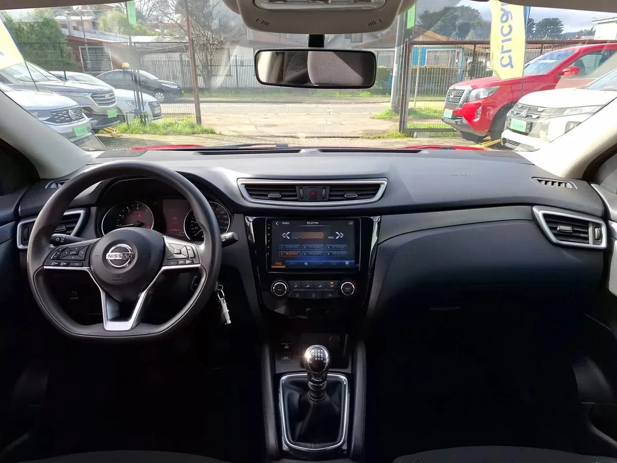 Nissan Qashqai 2.0 Sense 4x2 Mt 5p año 2020