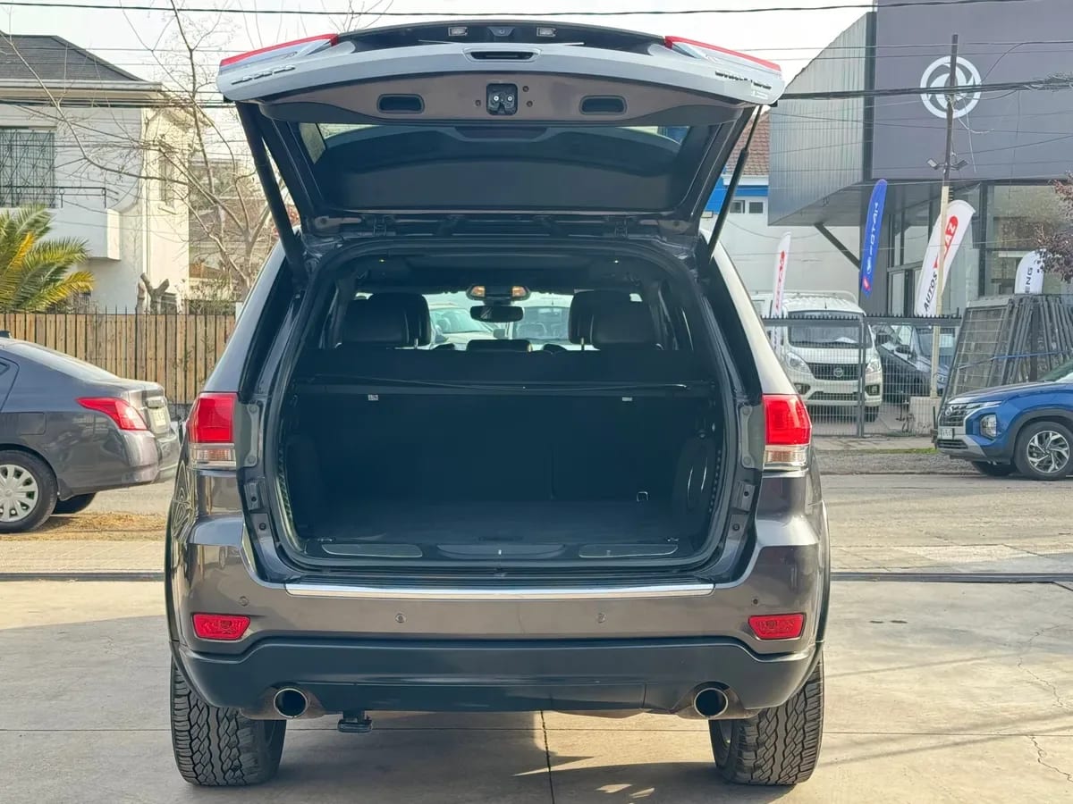 Jeep Grand Cherokee 3.0 Limited At 4x4 Diesel año 2019