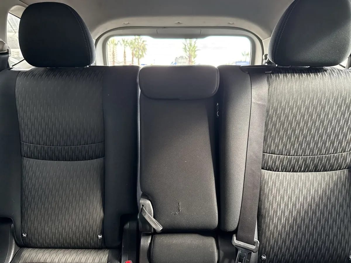 Nissan X-Trail 2.5 Sense 4x2 3row Cvt At 5p año 2021