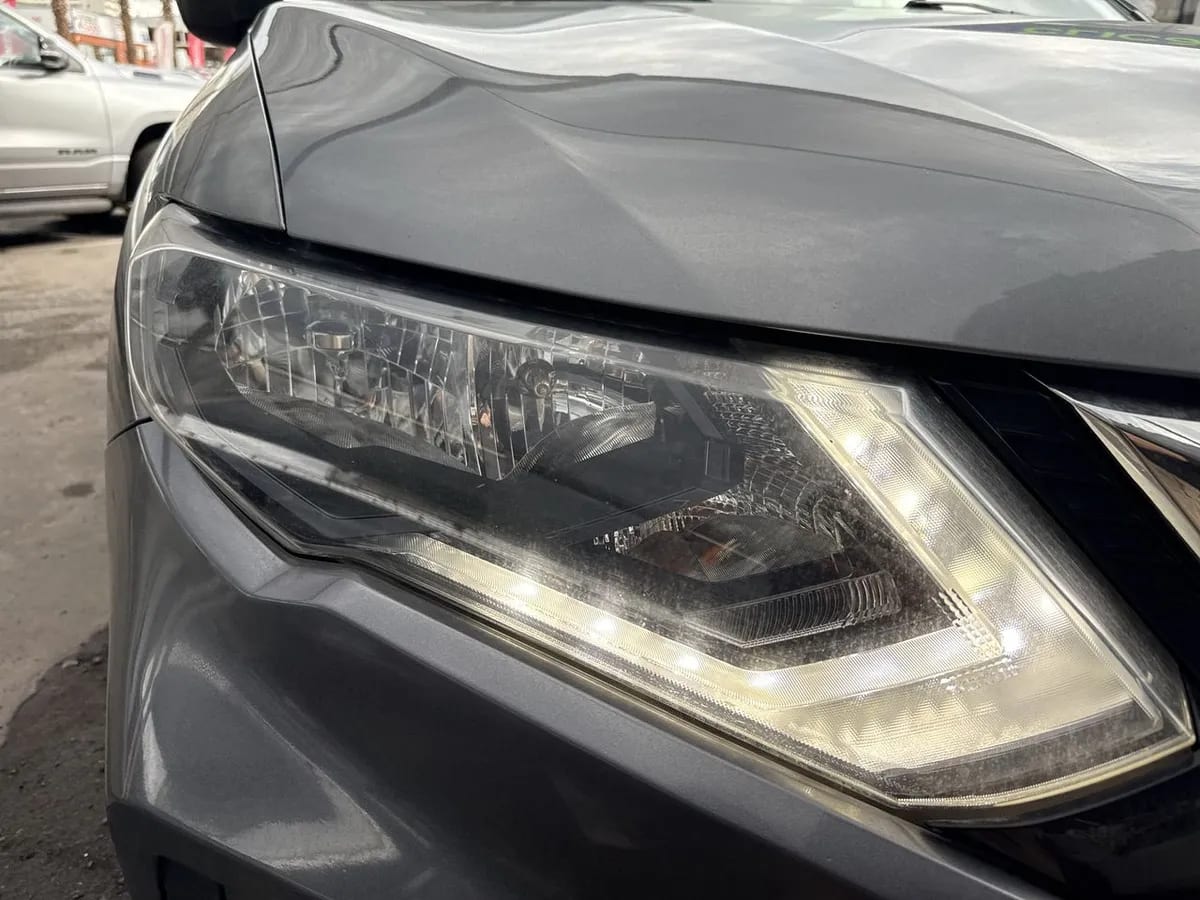 Nissan X-Trail 2.5 Sense 4x2 3row Cvt At 5p año 2021