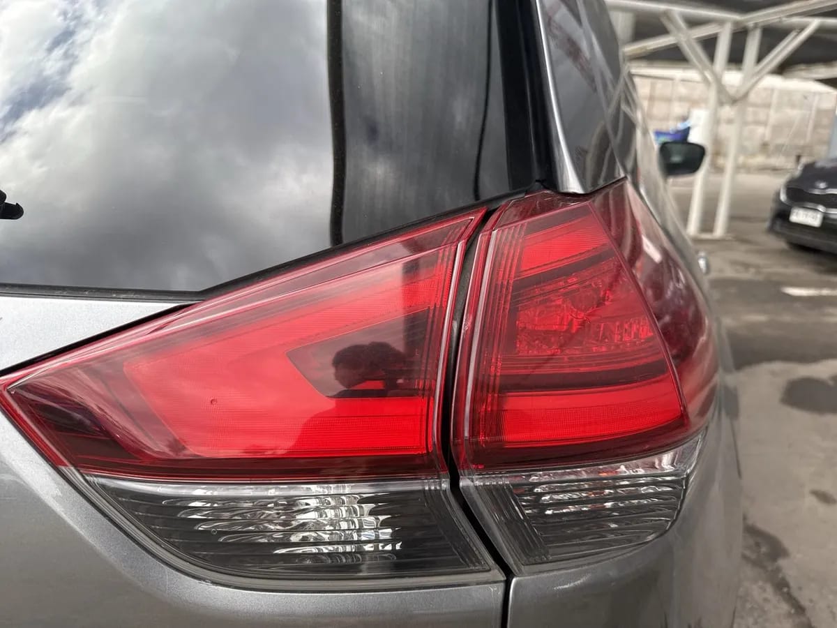 Nissan X-Trail 2.5 Sense 4x2 3row Cvt At 5p año 2021