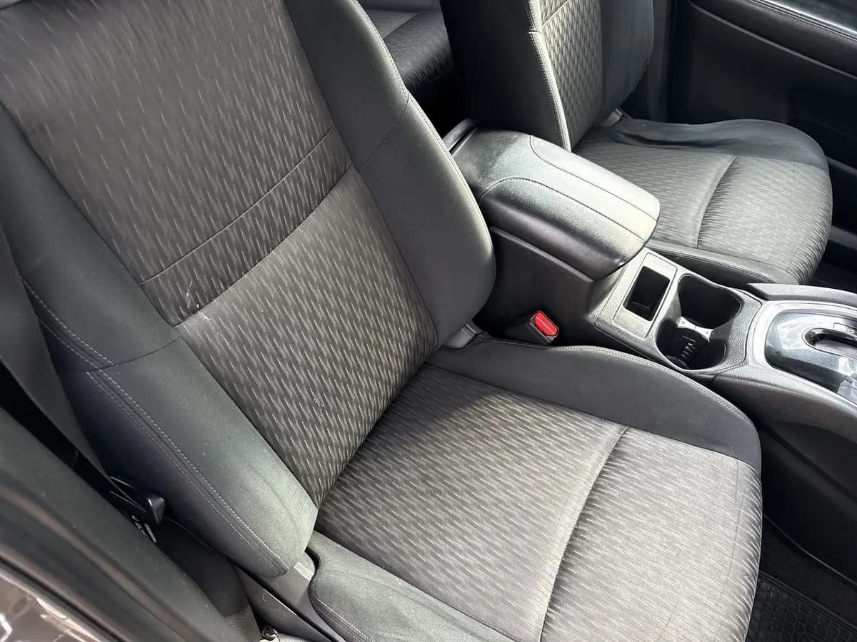 Nissan X-Trail 2.5 Sense 4x2 3row Cvt At 5p año 2021