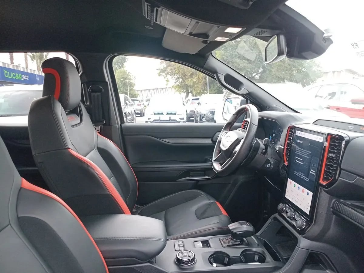 Ford Ranger 3.0t Raptor 4x4 Dob. Cab. At 4p año 2025