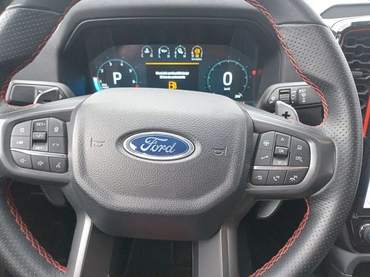 Ford Ranger 3.0t Raptor 4x4 Dob. Cab. At 4p año 2025