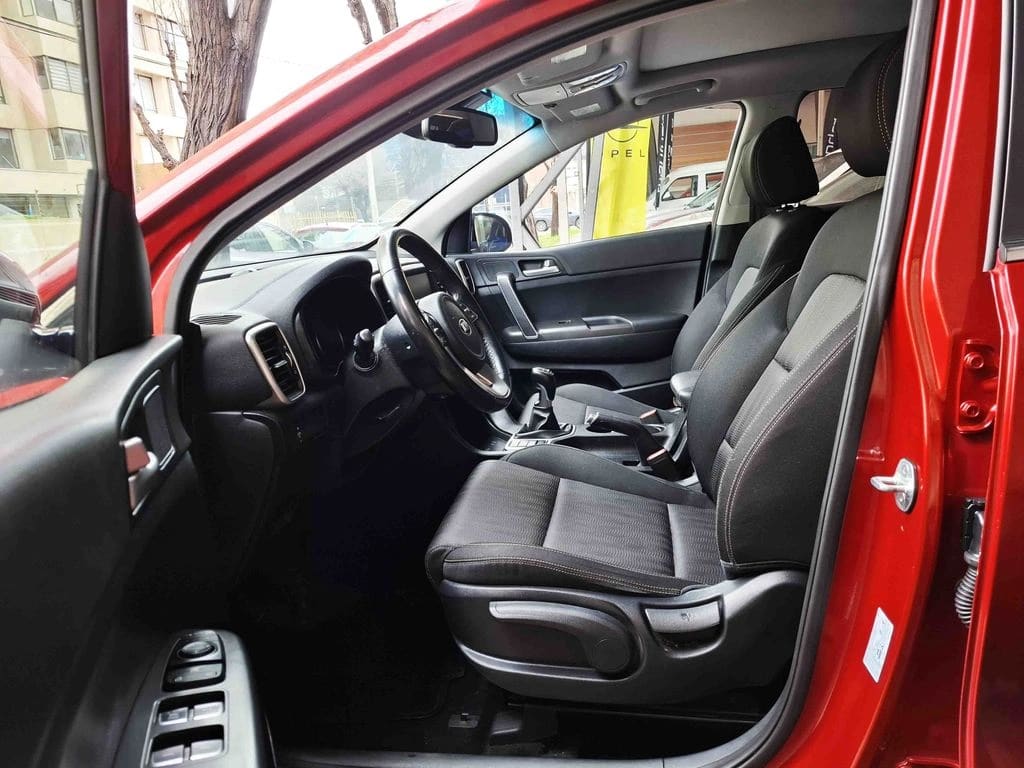 Kia Sportage 2.0 Lx 2wd Special Pack 6mt 5p año 2020