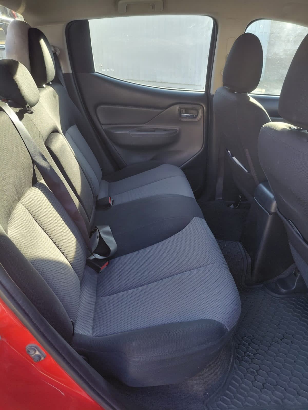 MITSUBISHI L200 2.4 Work Cr Wf Mt 4x2 Diesel año 2018