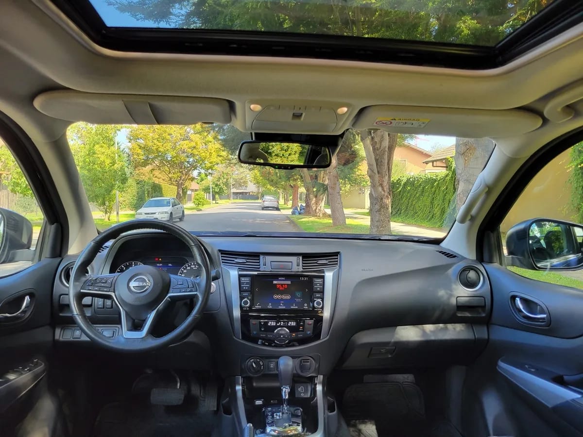 NISSAN NAVARA 2.3 Dc Platinum At 4x4 Diesel año 2024