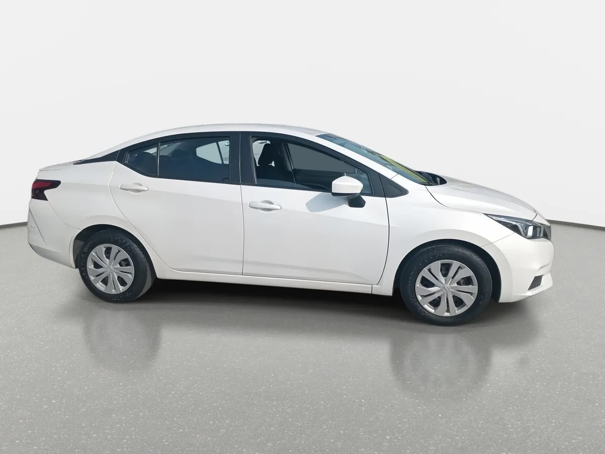 Nissan Versa 1.6 Sense 4x2 Cvt At 4p año 2022