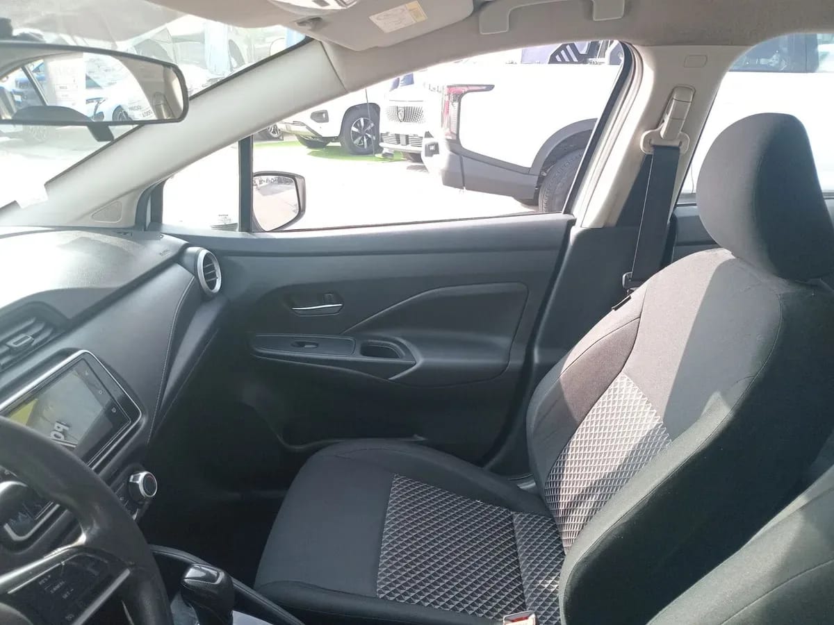 Nissan Versa 1.6 Sense 4x2 Cvt At 4p año 2022