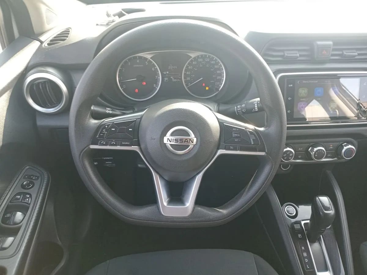 Nissan Versa 1.6 Sense 4x2 Cvt At 4p año 2022