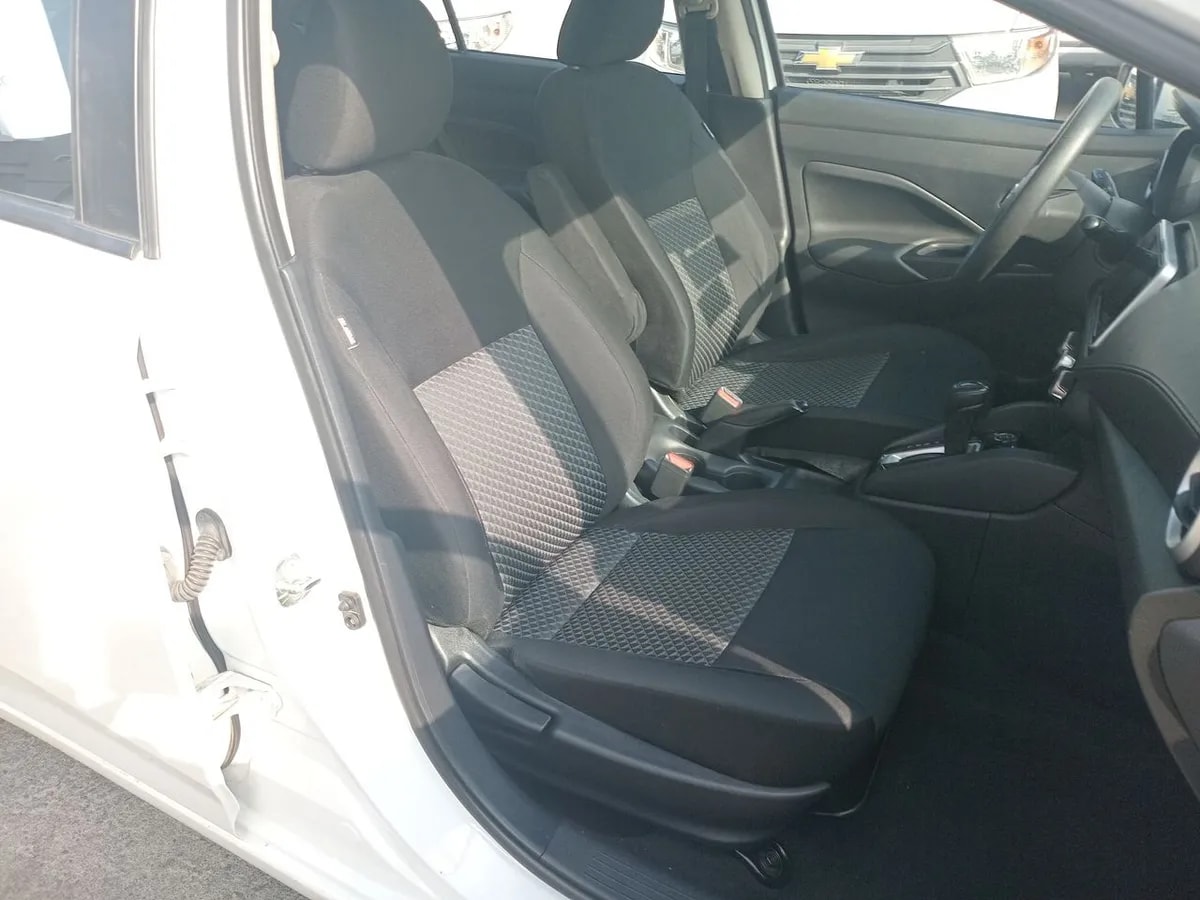 Nissan Versa 1.6 Sense 4x2 Cvt At 4p año 2022
