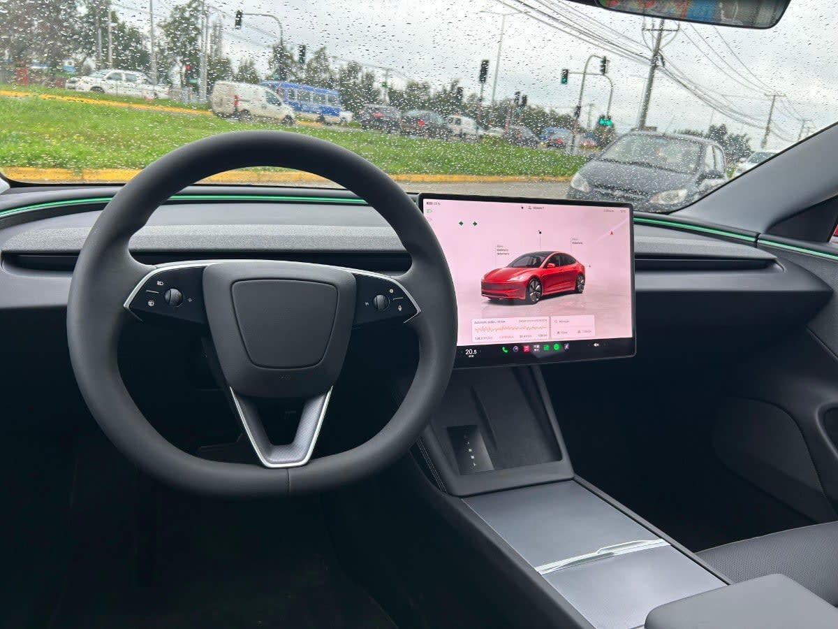Tesla Model 3 Standard Range año 2026