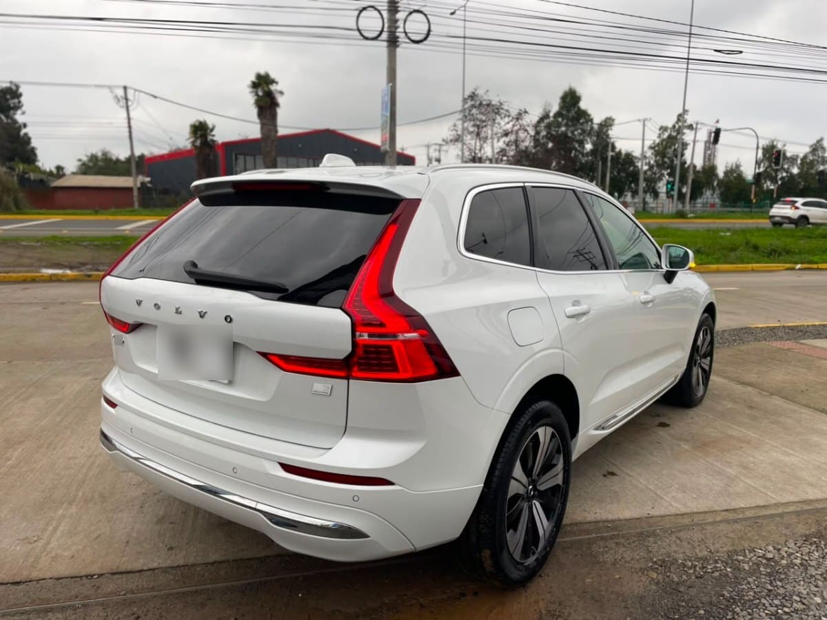 Volvo Xc60 T8 Recharge 4x4 año 2024