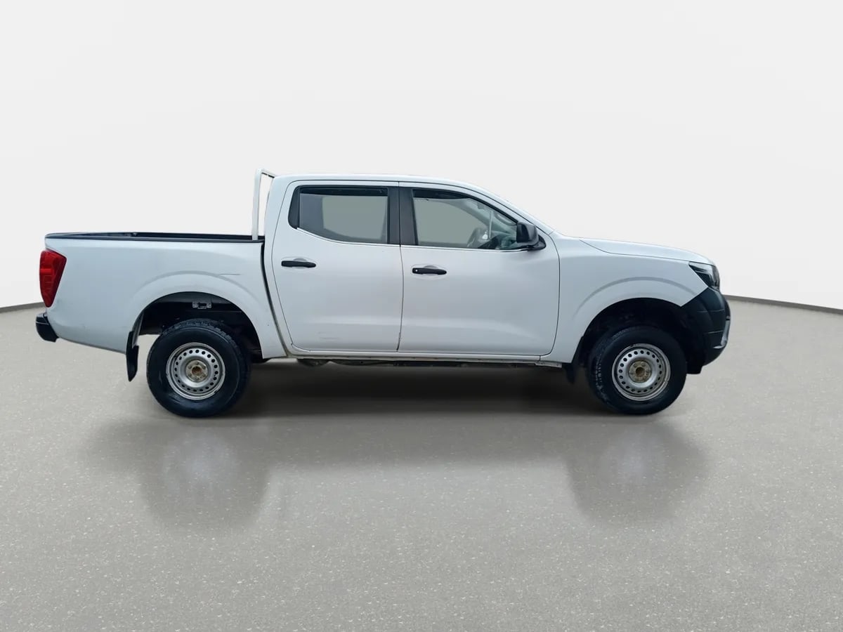 Nissan Np300 2.5 S Dob. Cab. Mt 4p año 2018