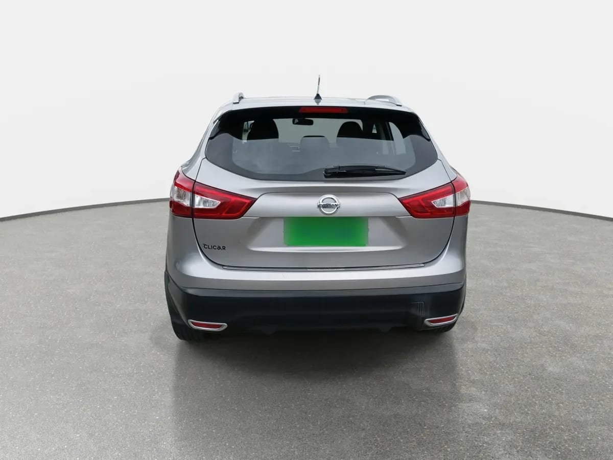 Nissan Qashqai 2.0 Sense 4x2 Mt 5p año 2017