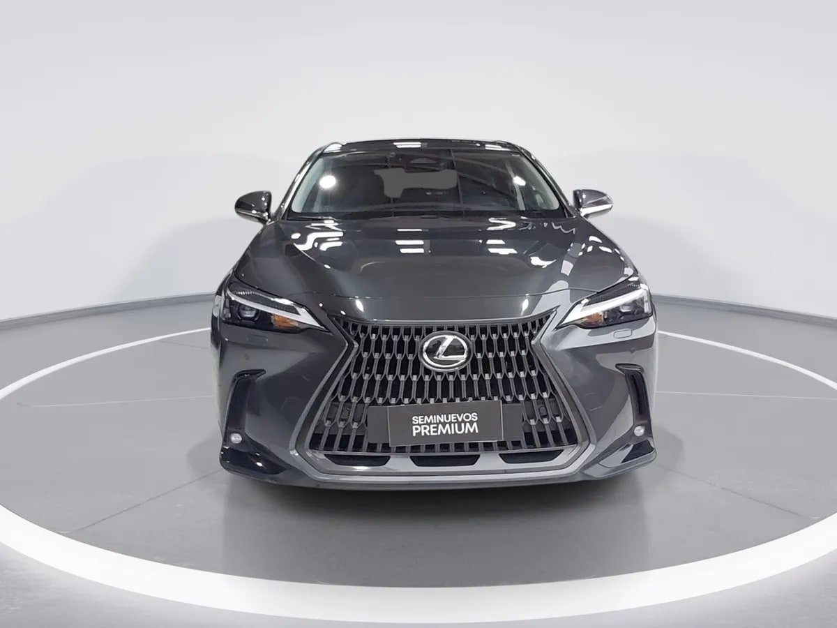 Lexus Nx450 2.5 Premium Phev Hybrid Awd At 5p año 2025