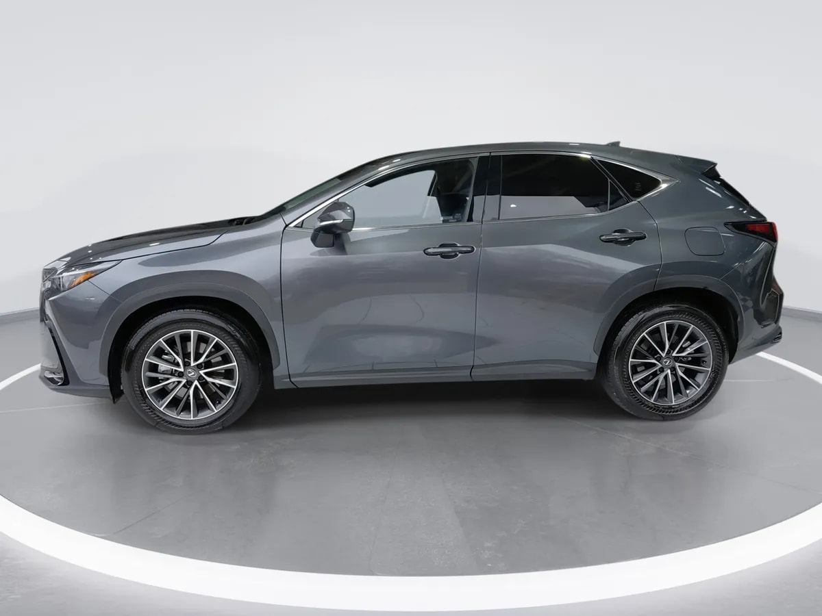 Lexus Nx450 2.5 Premium Phev Hybrid Awd At 5p año 2025