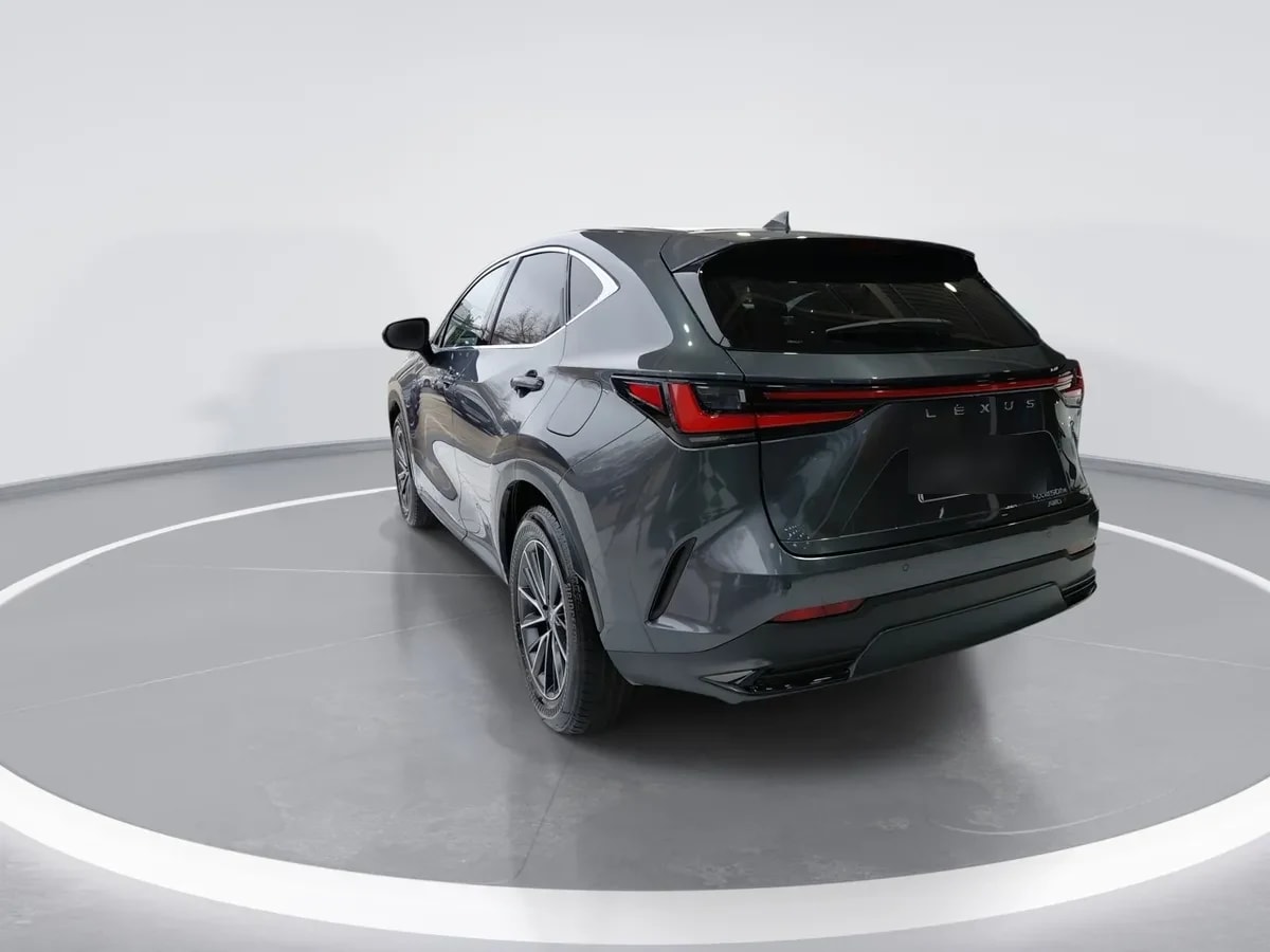 Lexus Nx450 2.5 Premium Phev Hybrid Awd At 5p año 2025