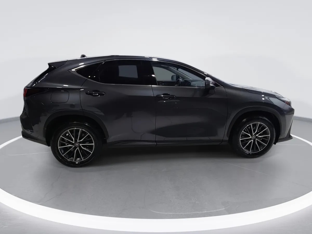 Lexus Nx450 2.5 Premium Phev Hybrid Awd At 5p año 2025
